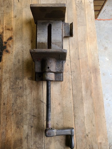 Power hacksaw vise - hacksaw, from